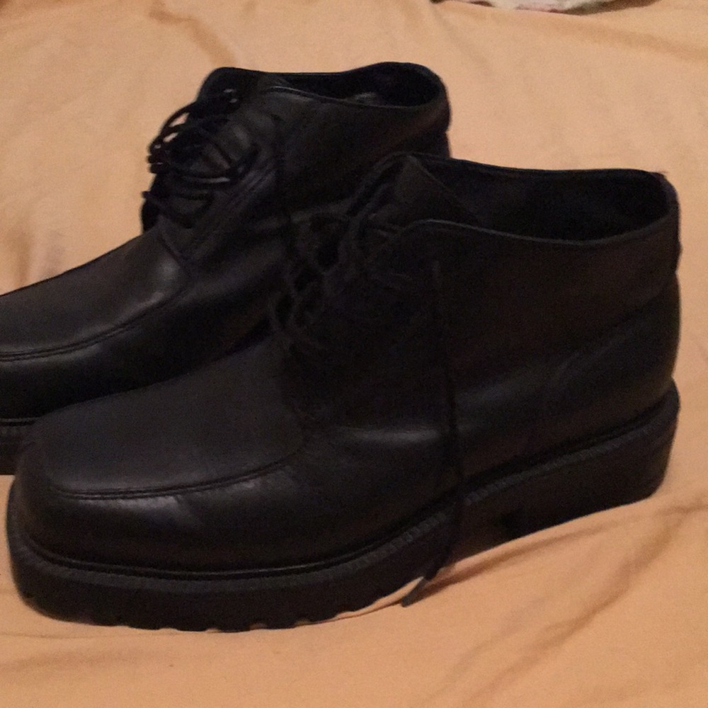 Mens Black Leather casual/dress boot